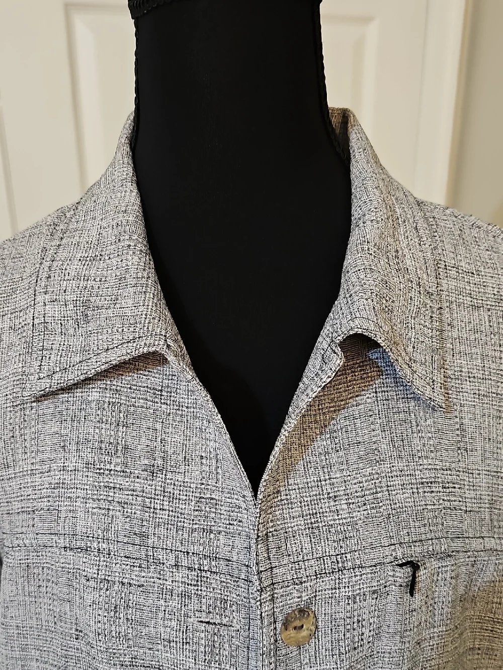 Jacket - Picture 4 of 16